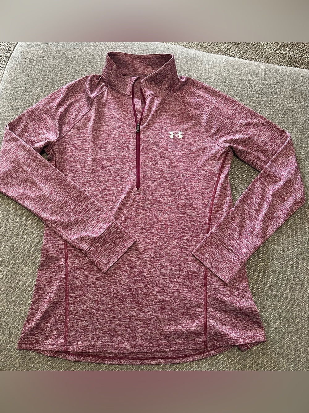 Under Armour Quarter Zip Women’s Size Large
Loose Heatgear Pre-owned